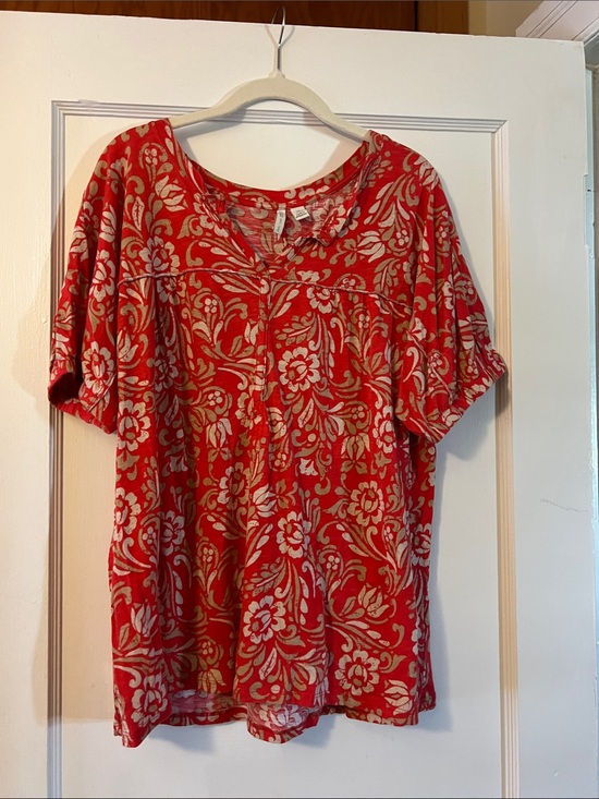 Cato Tops - Cato Red Floral Short-Sleeve V-Neck Top